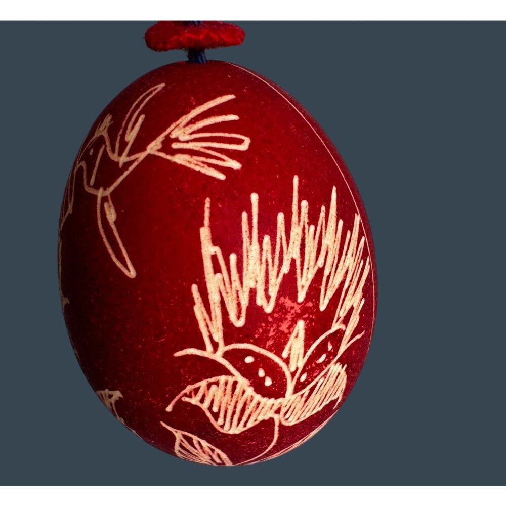 J Cotter Gallery Etched Red Eggshell Ornament Hand Made Bird Floral 2 1/2" - Picture 3 of 6